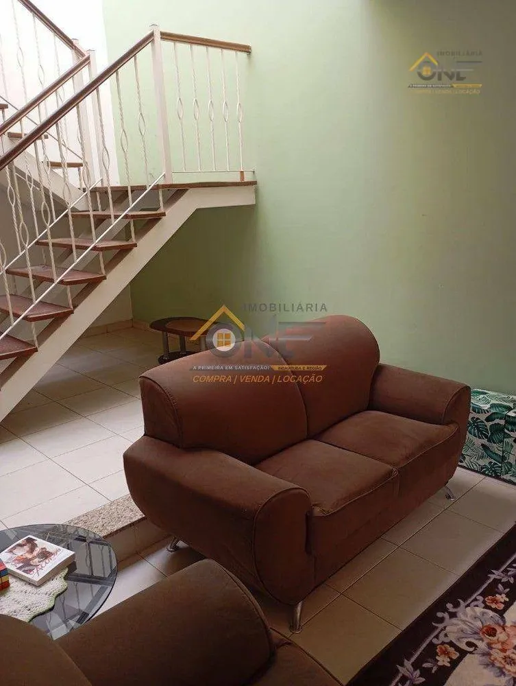 Sobrado, 5 quartos, 270 m² - Foto 3