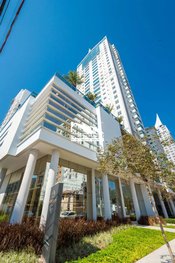 Cobertura, 3 quartos, 193 m² - Foto 1
