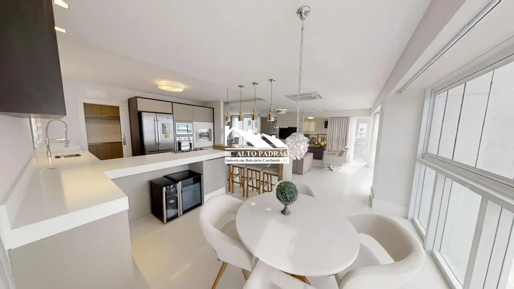 Apartamento, 4 quartos, 237 m² - Foto 2