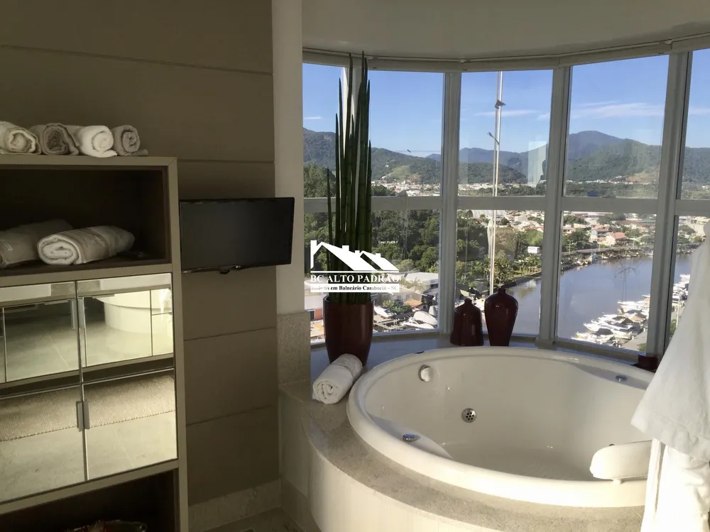 Apartamento, 4 quartos, 237 m² - Foto 2