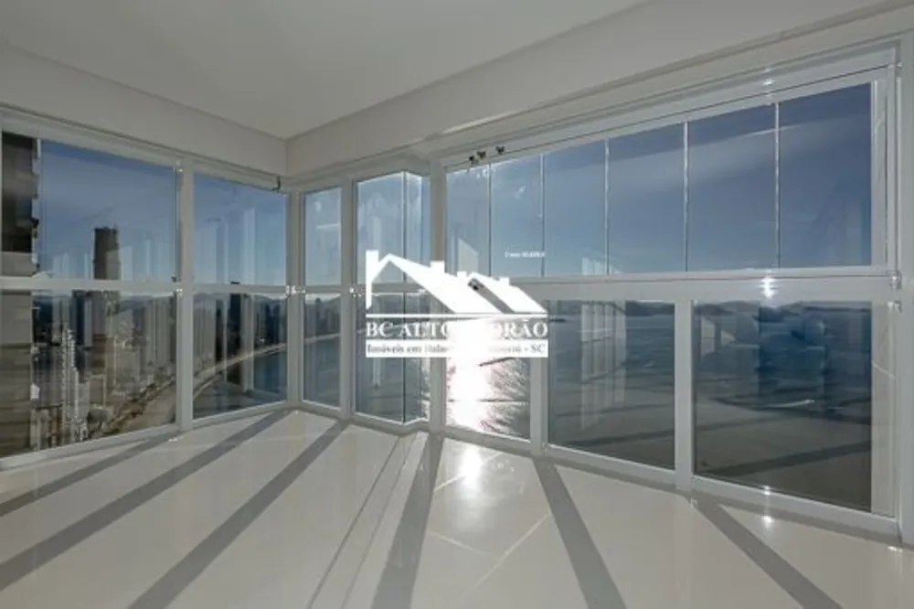 Apartamento, 4 quartos, 237 m² - Foto 1