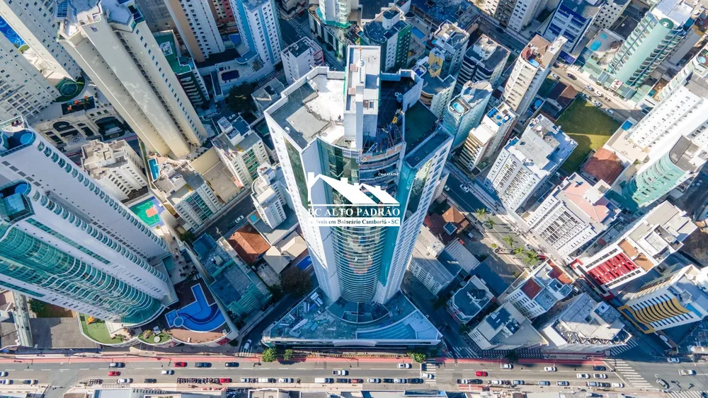 Apartamento, 3 quartos, 212 m² - Foto 1