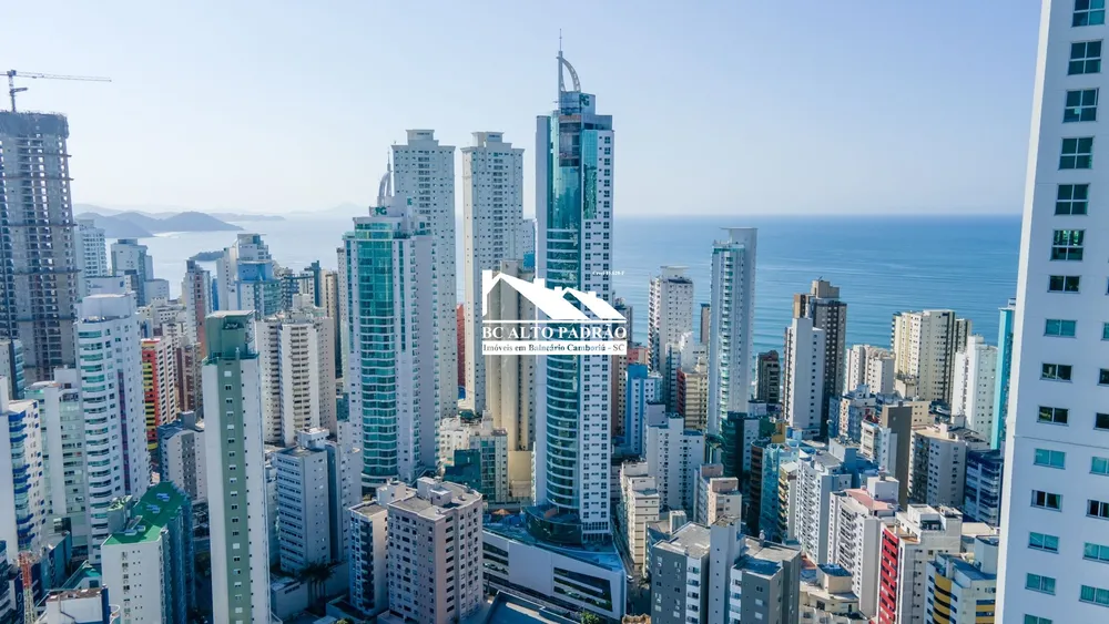 Apartamento, 3 quartos, 212 m² - Foto 1