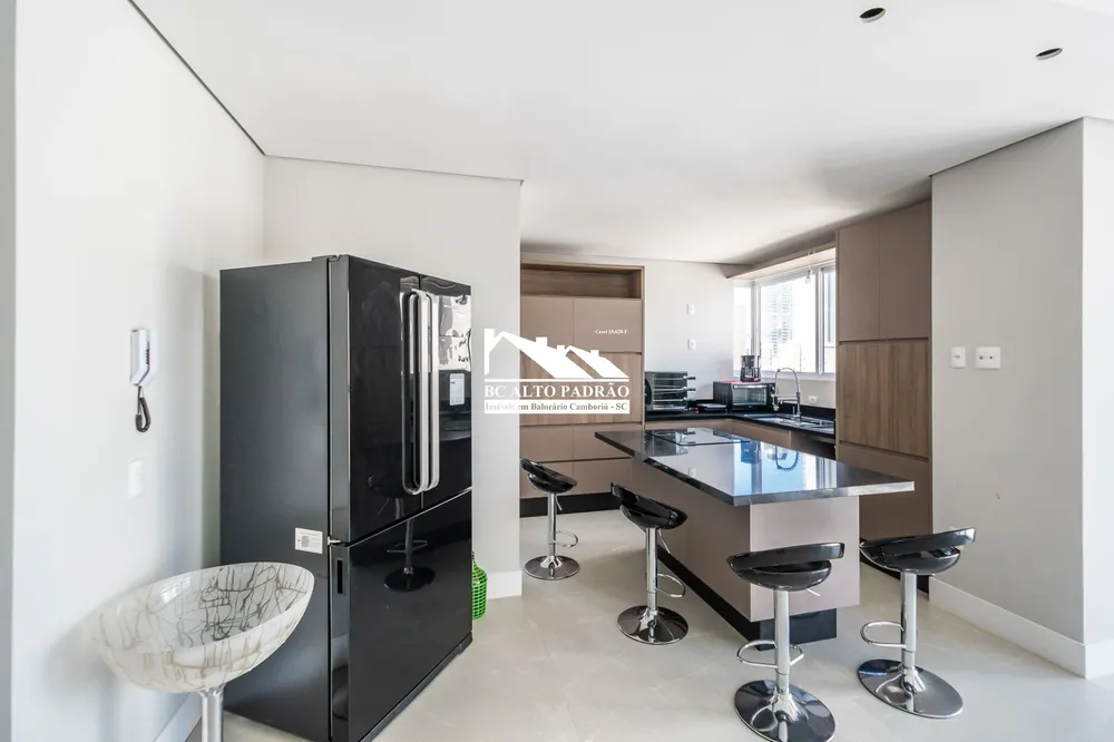 Apartamento, 3 quartos, 143 m² - Foto 2