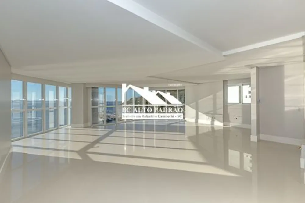 Apartamento, 4 quartos, 238 m² - Foto 1