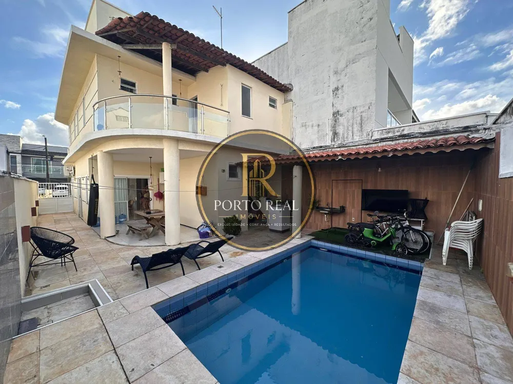 Casa, 4 quartos, 160 m² - Foto 1