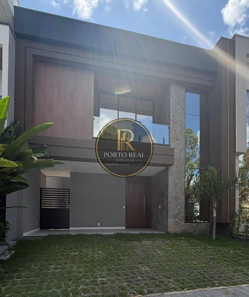 Casa, 4 quartos, 235 m² - Foto 1