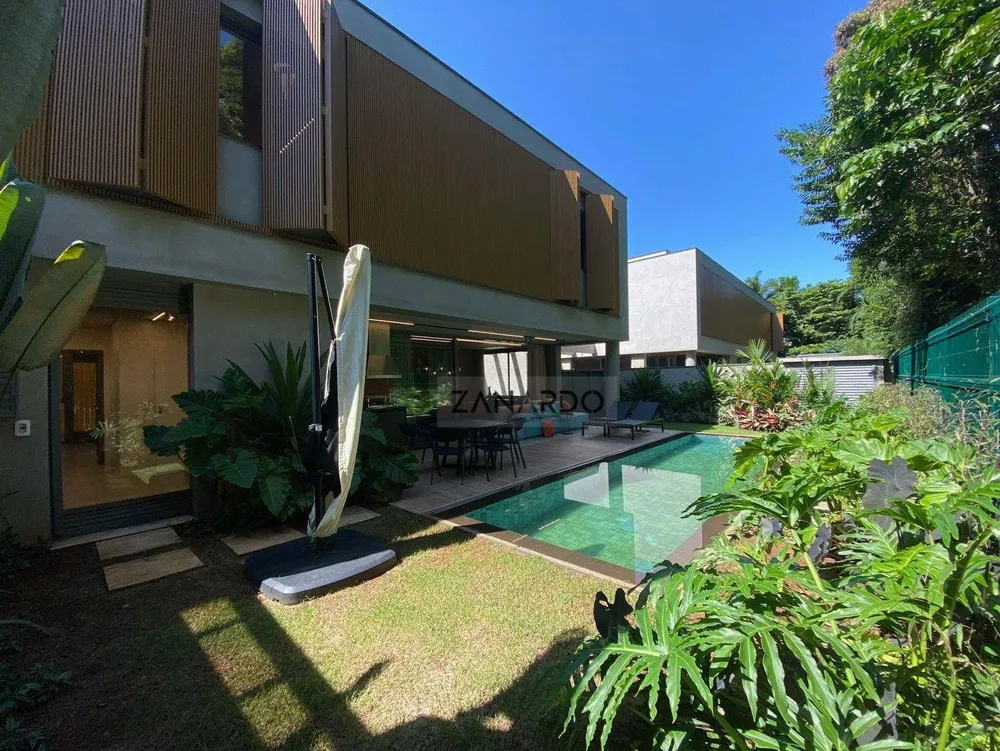 Casa, 5 quartos, 260 m² - Foto 2