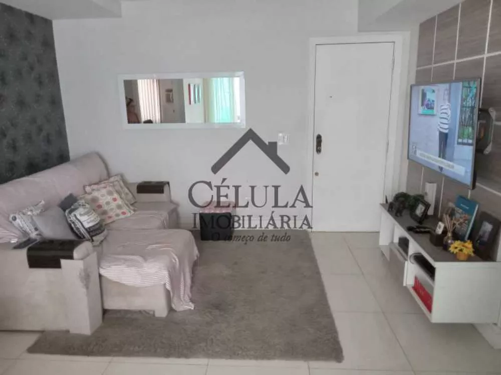 Apartamento à venda com 2 quartos, 75m² - Foto 2