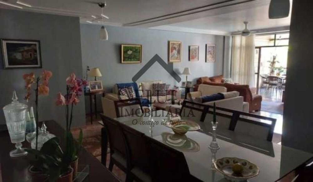 Apartamento à venda com 4 quartos, 227m² - Foto 1