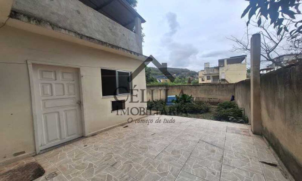 Casa de Vila à venda com 2 quartos, 60m² - Foto 2