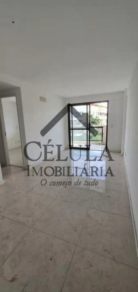 Apartamento à venda com 3 quartos - Foto 3