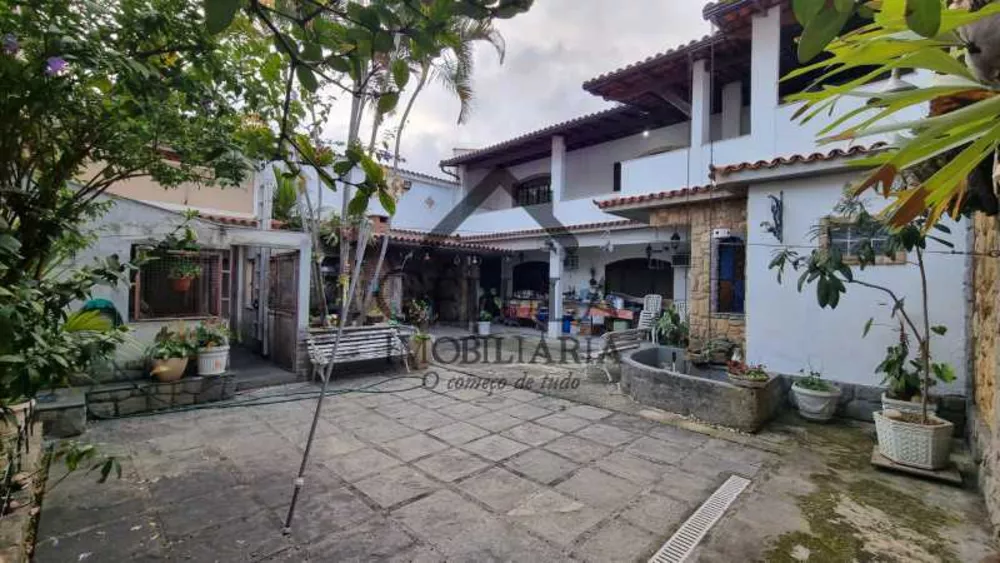 Casa à venda com 5 quartos, 454m² - Foto 2