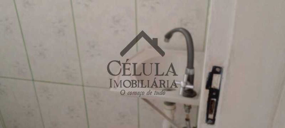Casa à venda com 4 quartos, 79m² - Foto 3