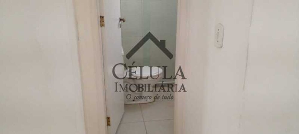 Casa à venda com 4 quartos, 79m² - Foto 4
