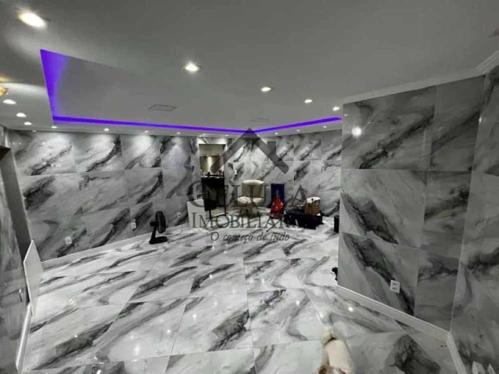 Casa, 3 quartos, 250 m² - Foto 1
