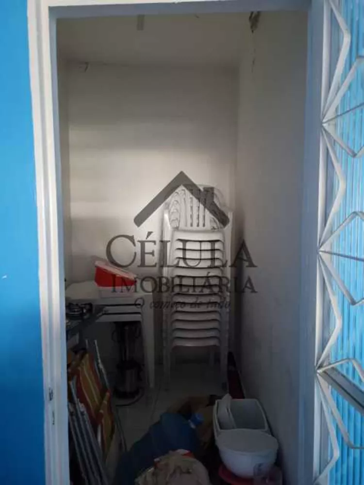 Casa, 4 quartos, 227 m² - Foto 1