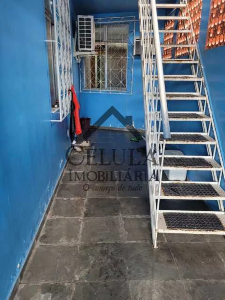 Casa, 4 quartos, 227 m² - Foto 2