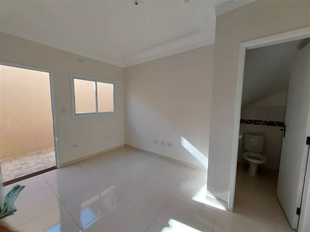 Casa à venda com 2 quartos, 55m² - Foto 10