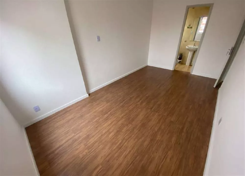 Apartamento à venda com 2 quartos, 72m² - Foto 3