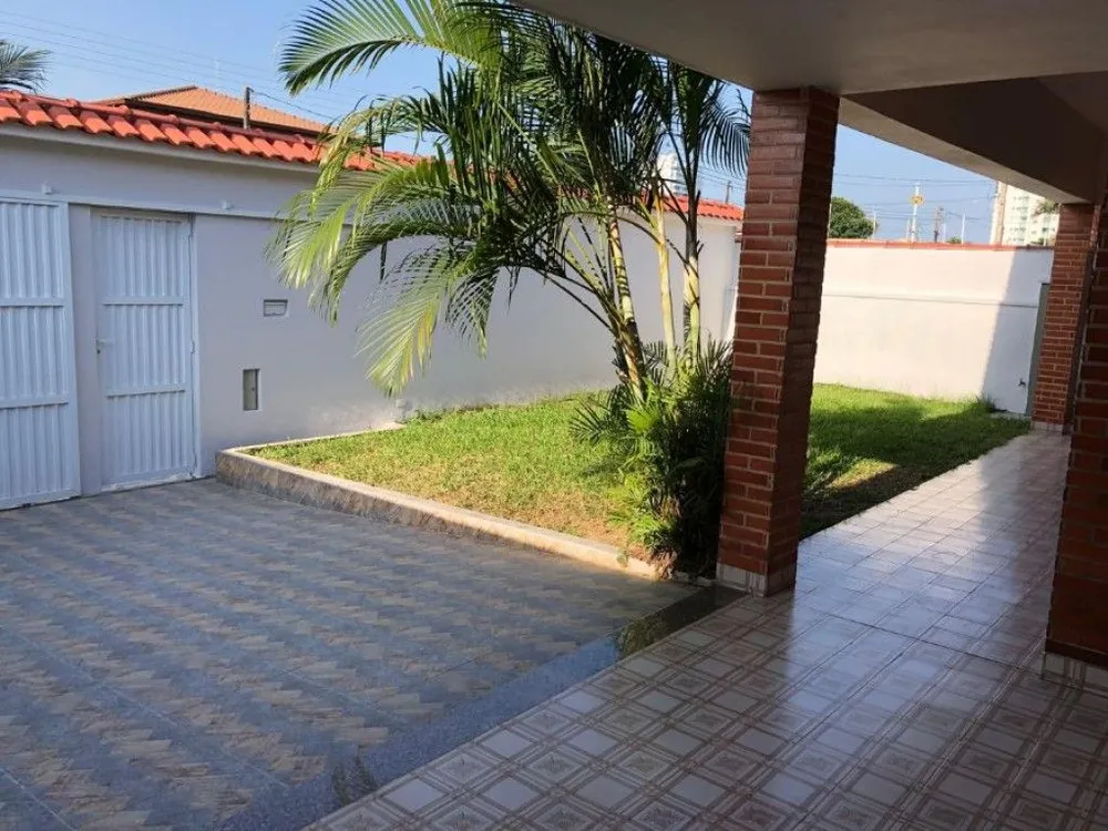 Casa, 3 quartos, 271 m² - Foto 3