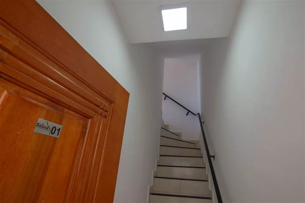 Sobrado à venda com 2 quartos, 44m² - Foto 1