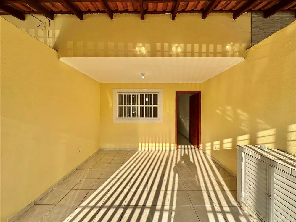 Sobrado à venda com 2 quartos, 86m² - Foto 1