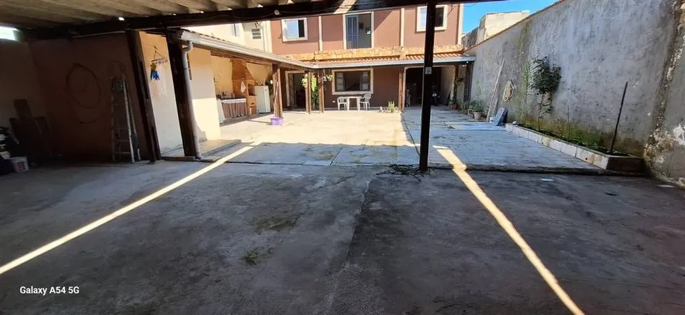 Casa, 4 quartos, 155 m² - Foto 1