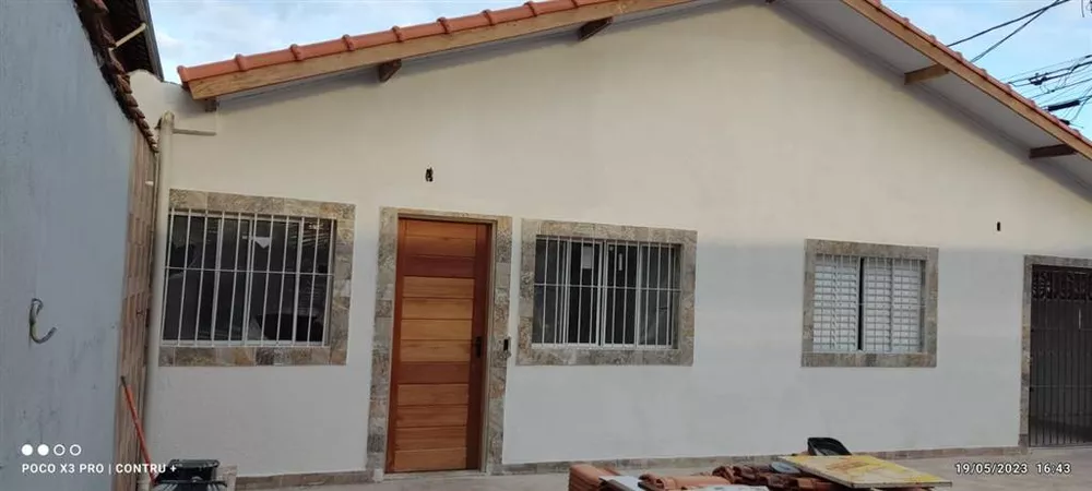 Casa à venda com 2 quartos, 120m² - Foto 3