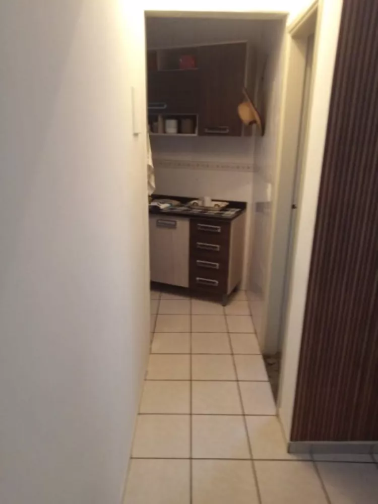 Apartamento à venda com 1 quarto, 45m² - Foto 2