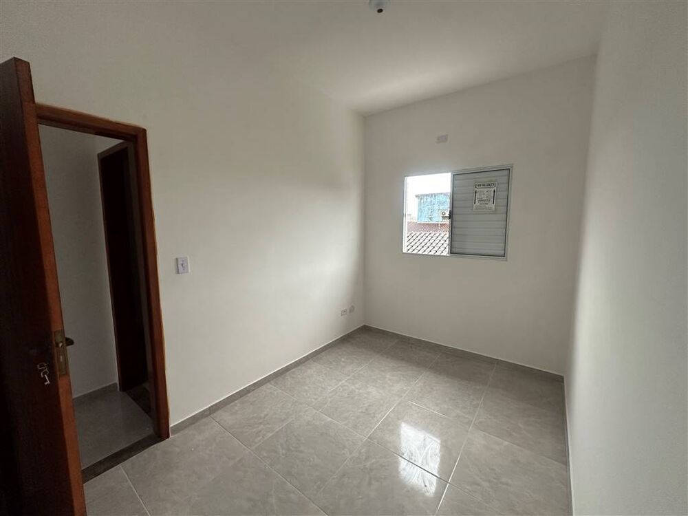 Casa à venda com 2 quartos, 44m² - Foto 9