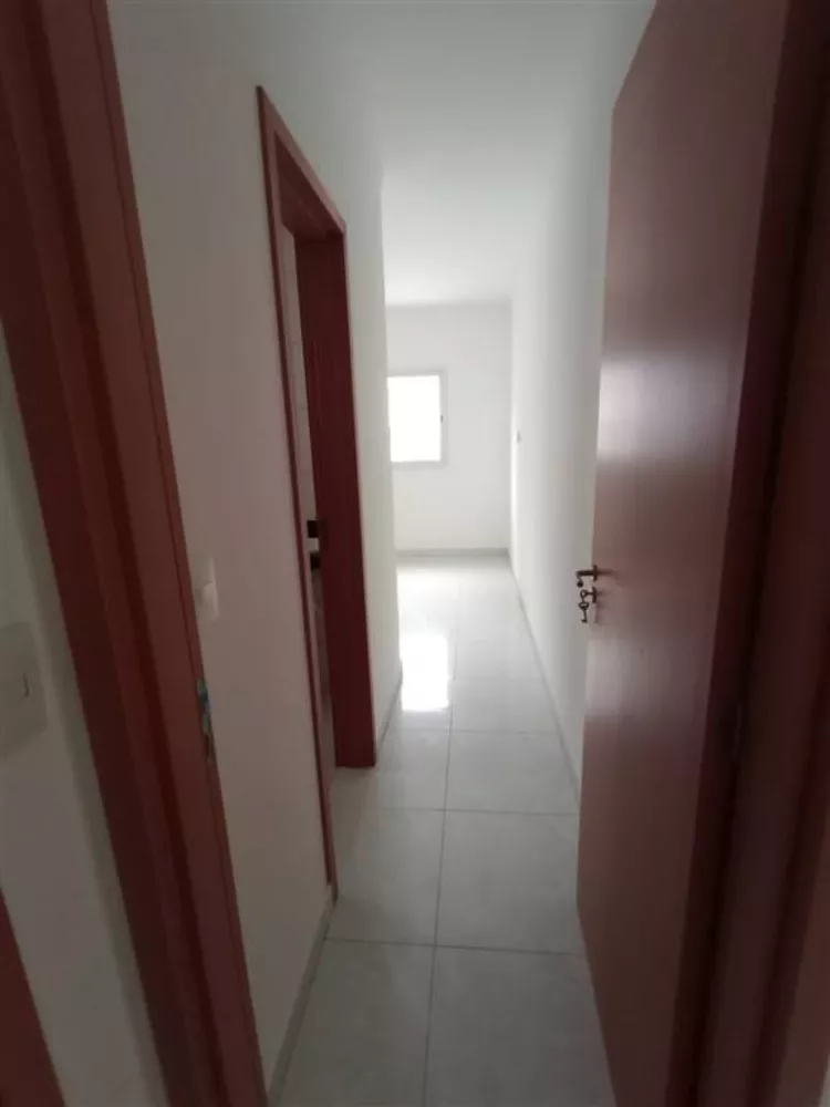 Casa à venda com 2 quartos, 67m² - Foto 8