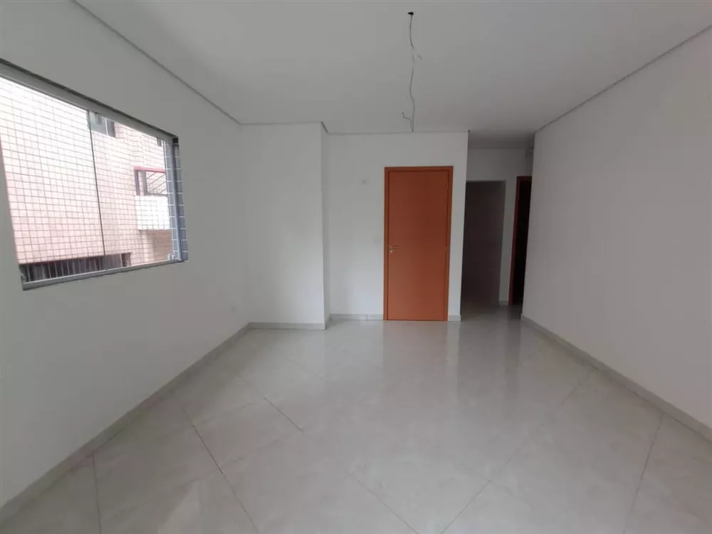 Casa à venda com 2 quartos, 67m² - Foto 9