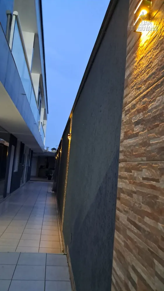 Casa, 4 quartos, 280 m² - Foto 1