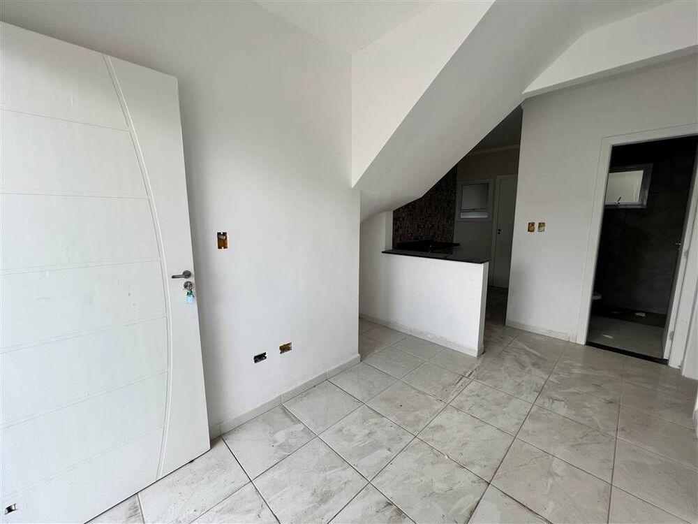 Casa à venda com 2 quartos, 50m² - Foto 5