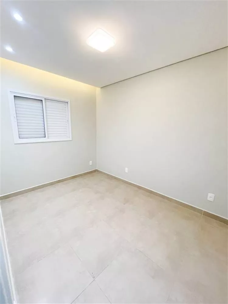 Apartamento para alugar com 2 quartos, 64m² - Foto 6