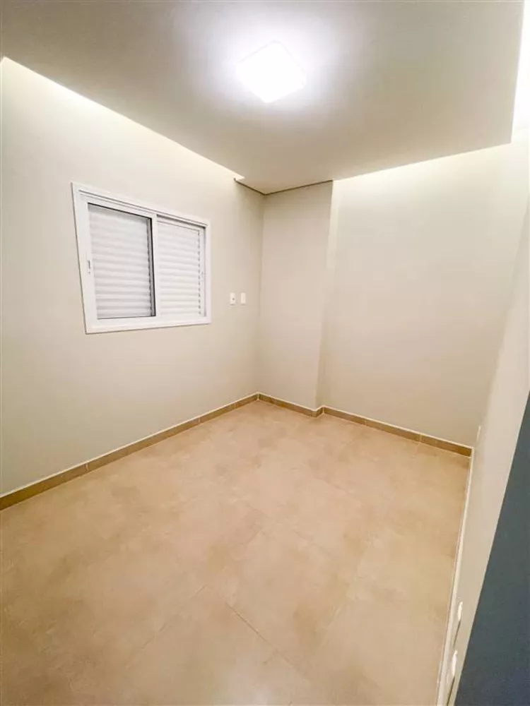 Apartamento para alugar com 2 quartos, 64m² - Foto 10