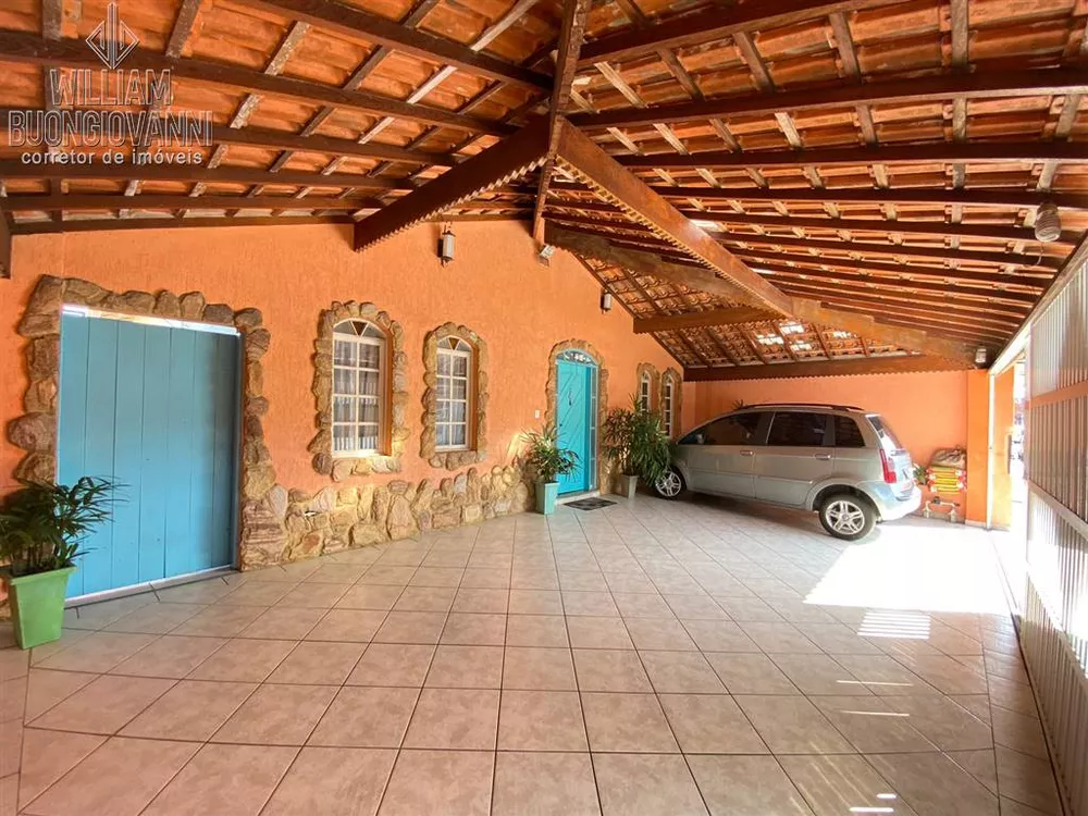 Casa à venda com 4 quartos, 146m² - Foto 1