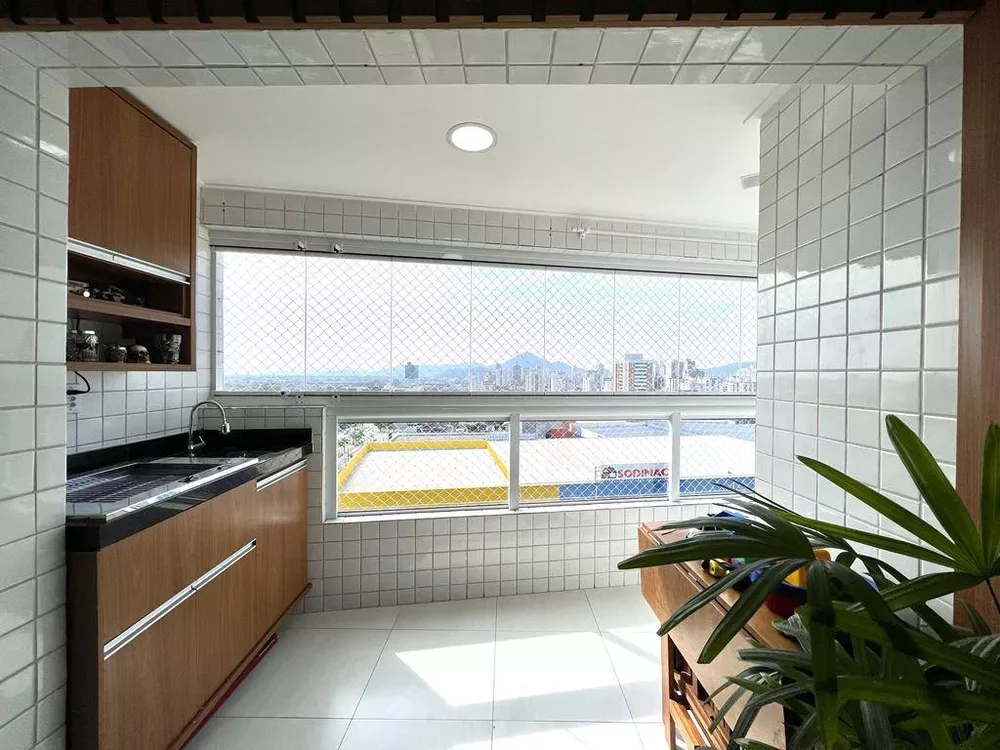 Apartamento à venda com 2 quartos, 78m² - Foto 1