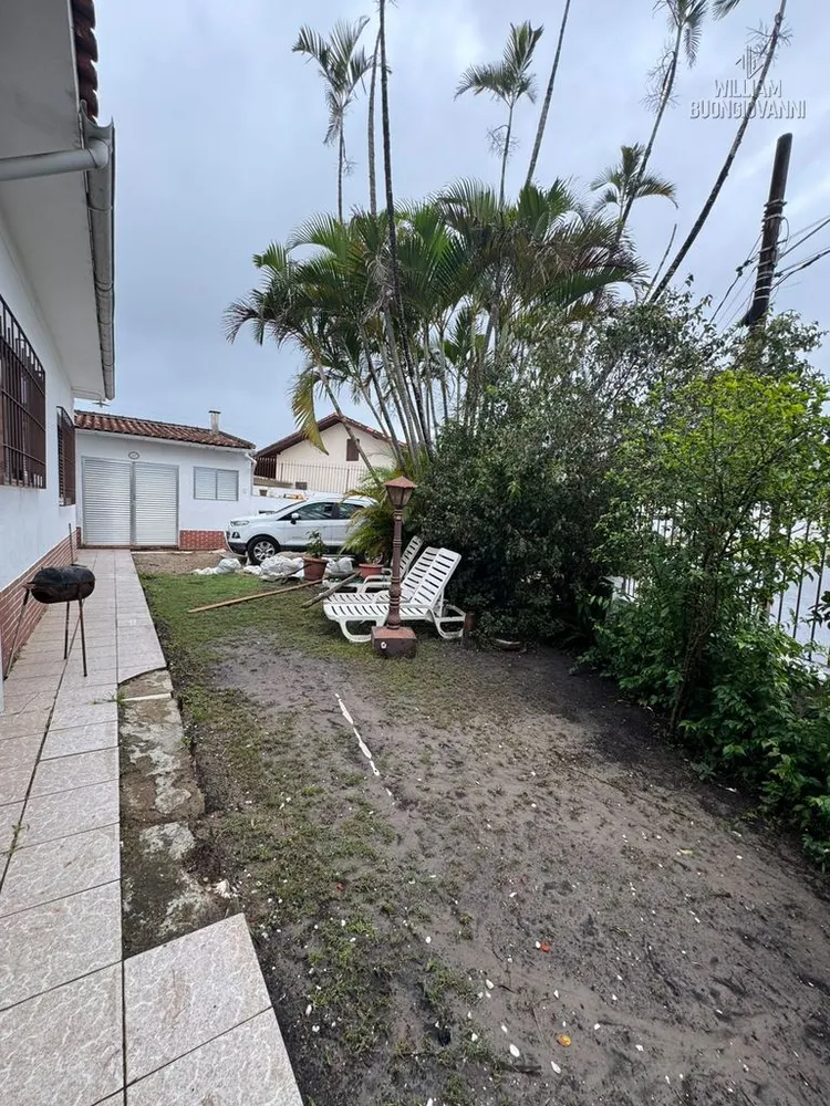 Casa, 4 quartos, 180 m² - Foto 1