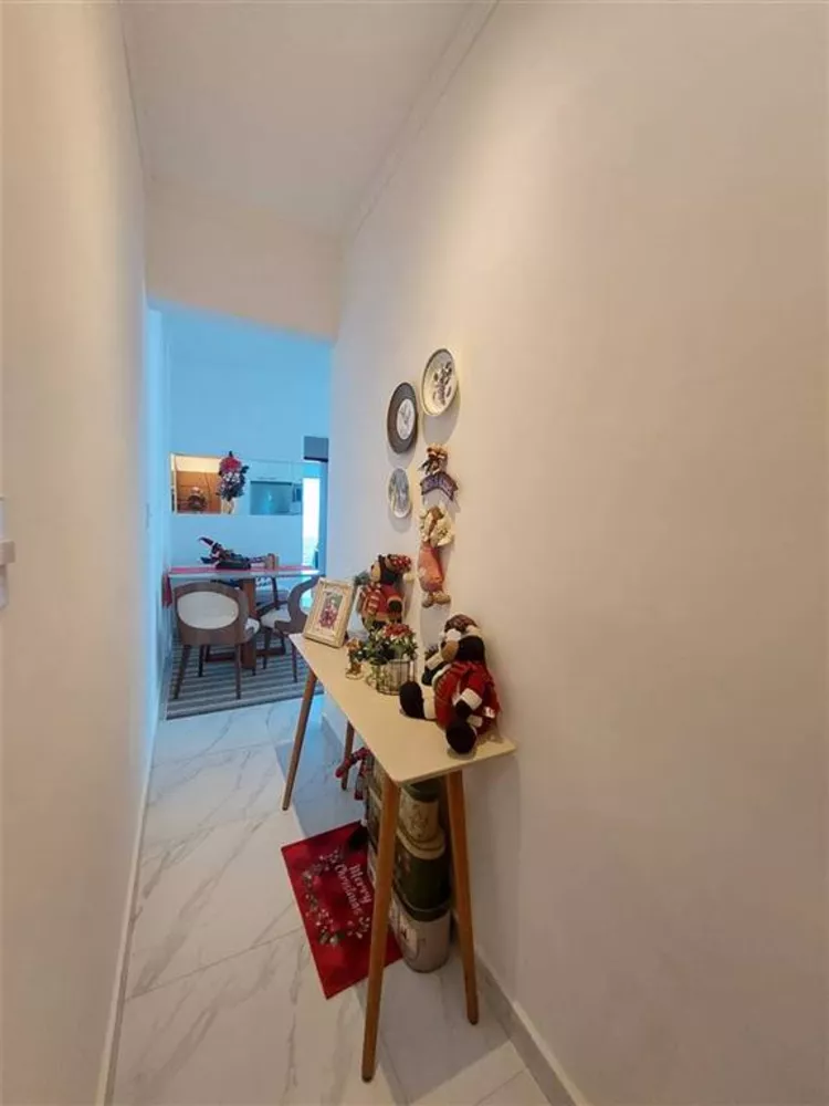 Apartamento à venda com 2 quartos, 62m² - Foto 2