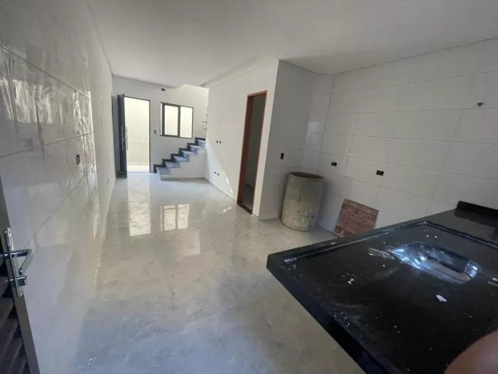 Casa à venda com 2 quartos, 57m² - Foto 3