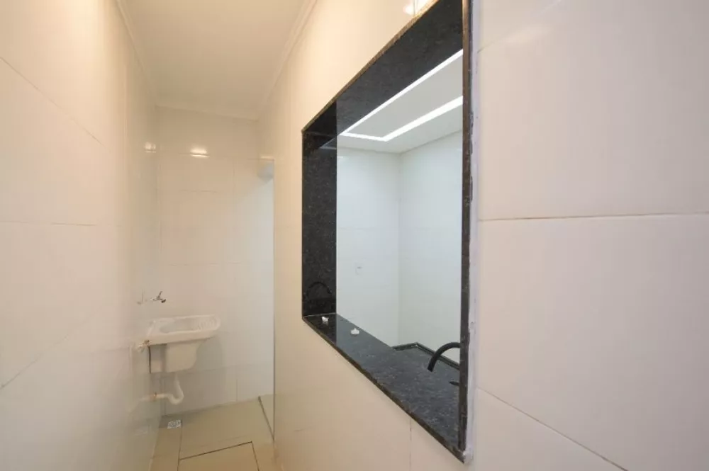 Casa à venda com 2 quartos, 45m² - Foto 10