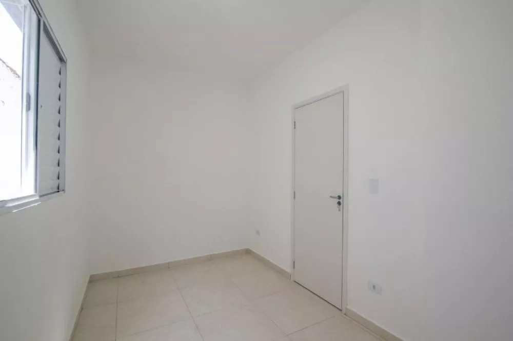 Casa à venda com 2 quartos, 45m² - Foto 12