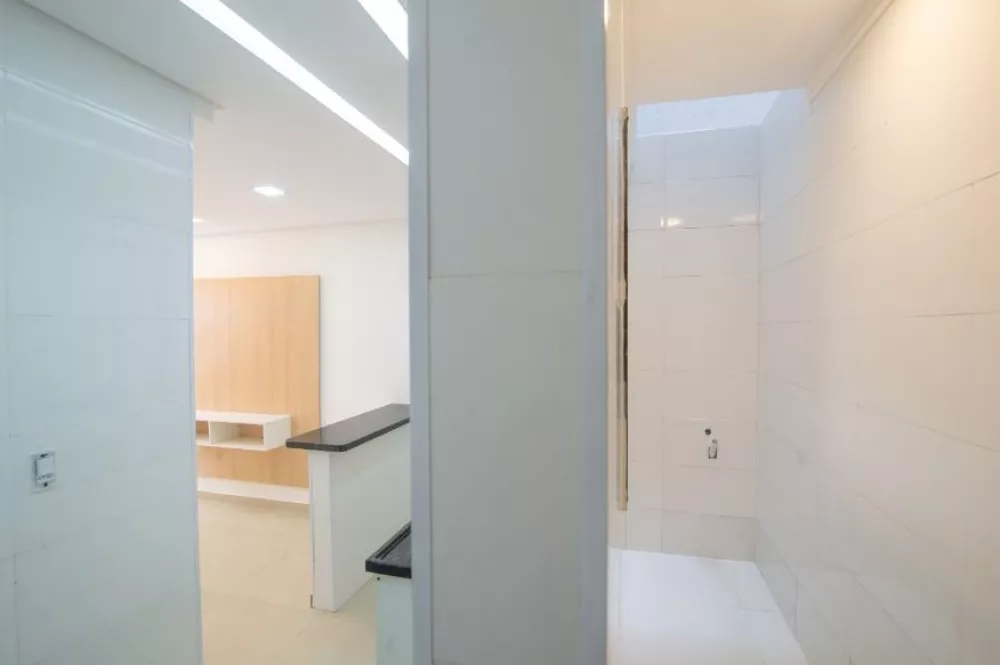 Casa à venda com 2 quartos, 45m² - Foto 7