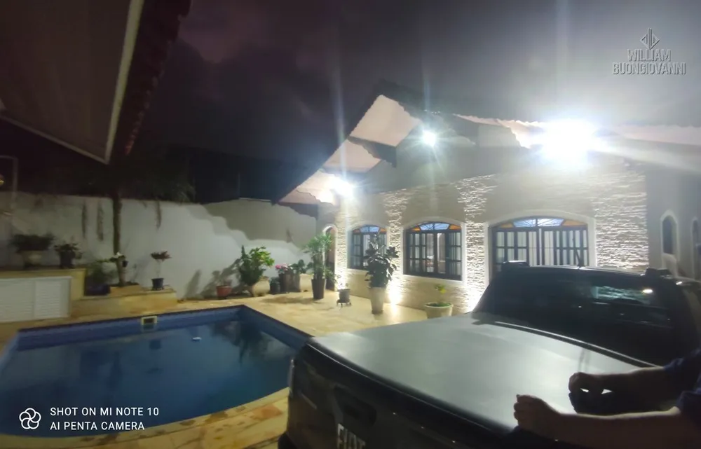 Casa, 4 quartos, 136 m² - Foto 1