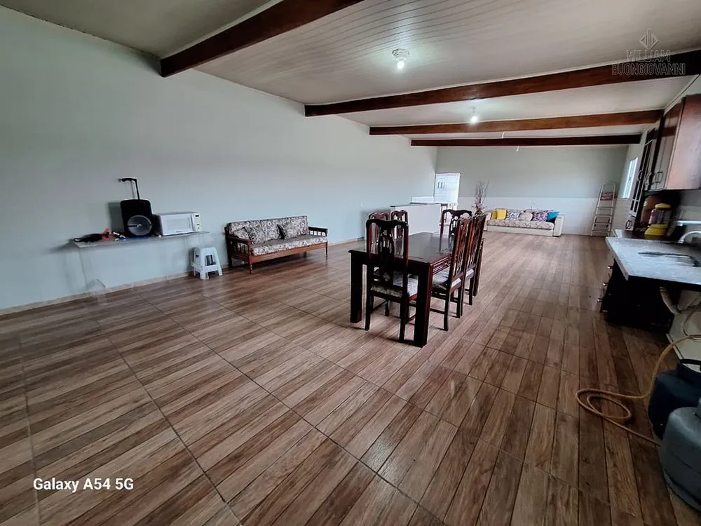 Casa, 4 quartos, 230 m² - Foto 1