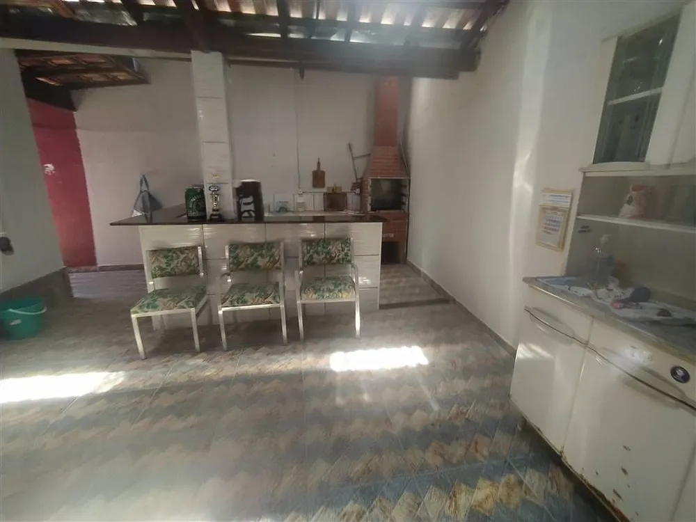Casa, 2 quartos, 82 m² - Foto 1