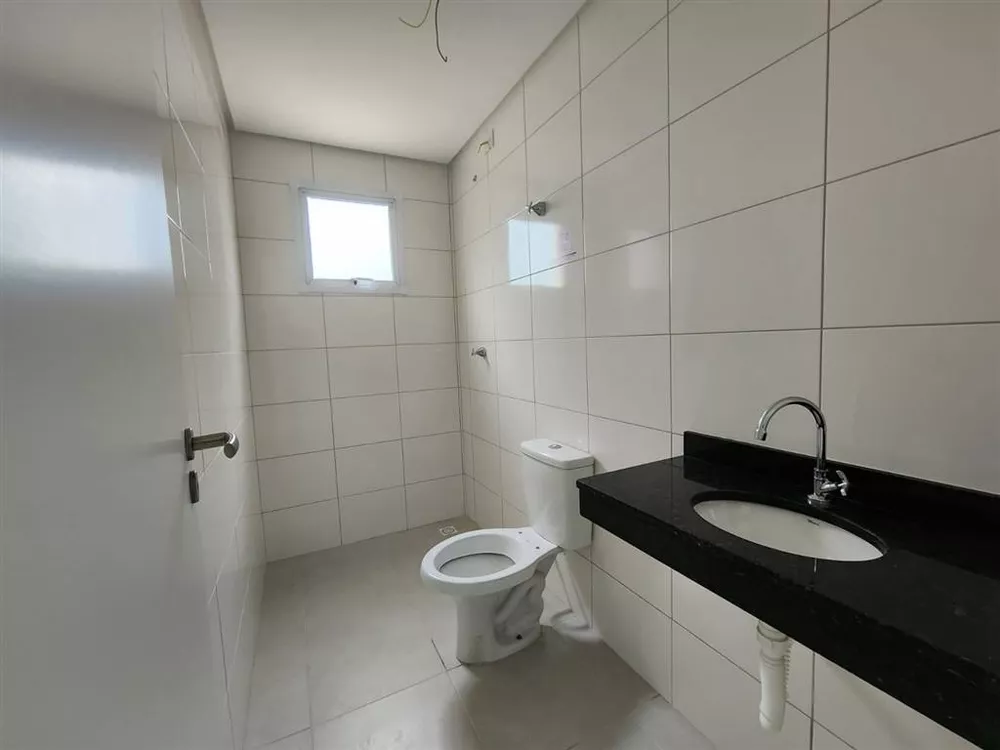 Apartamento à venda com 2 quartos, 70m² - Foto 4