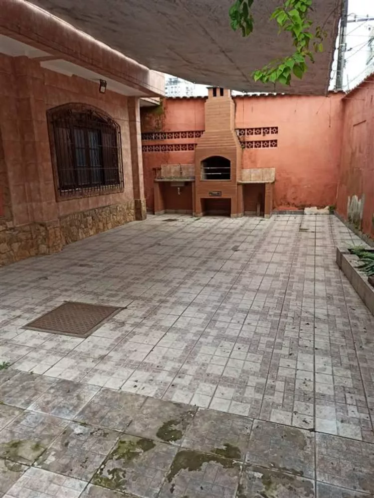 Sobrado à venda com 3 quartos, 198m² - Foto 1